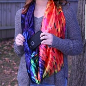 Purse - KANGAROO ZIP Zippered Travel Scarf